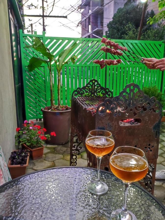 Friendly Guest House Kutaisi Exterior foto