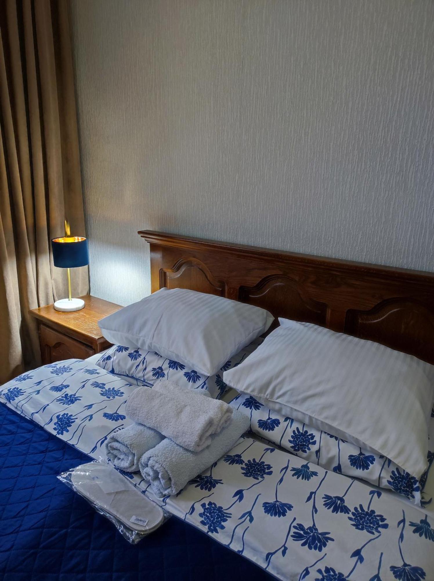Friendly Guest House Kutaisi Exterior foto